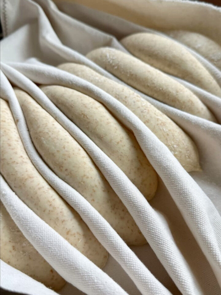 🥖 新作｜サワードウ バゲット𝘗𝘢𝘪𝘯 𝘢𝘶 𝘓𝘦𝘷𝘢𝘪𝘯 